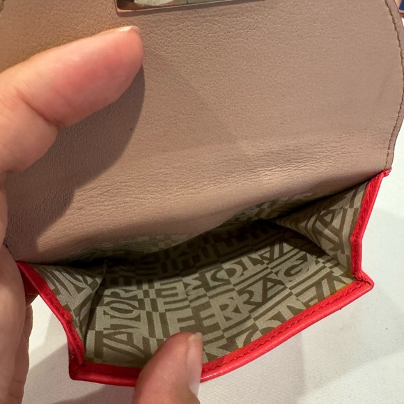 Authentic Salvatore Ferragamo wallet - Picture 7 of 13